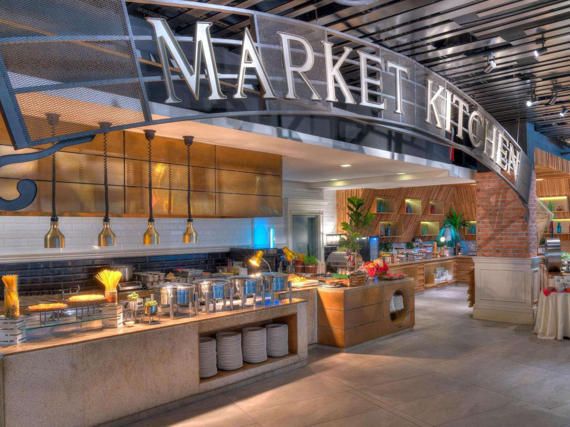 Hotel Movenpick & Convention Centre Klia Sepang