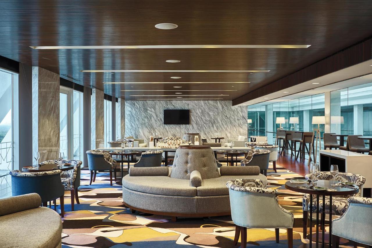 Hotel Movenpick & Convention Centre Klia 5*