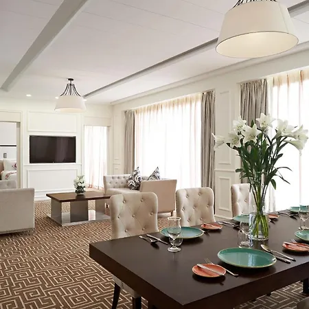 Movenpick Hotel & Convention Centre Klia Sepang Exterior photo A suite at the hotel
